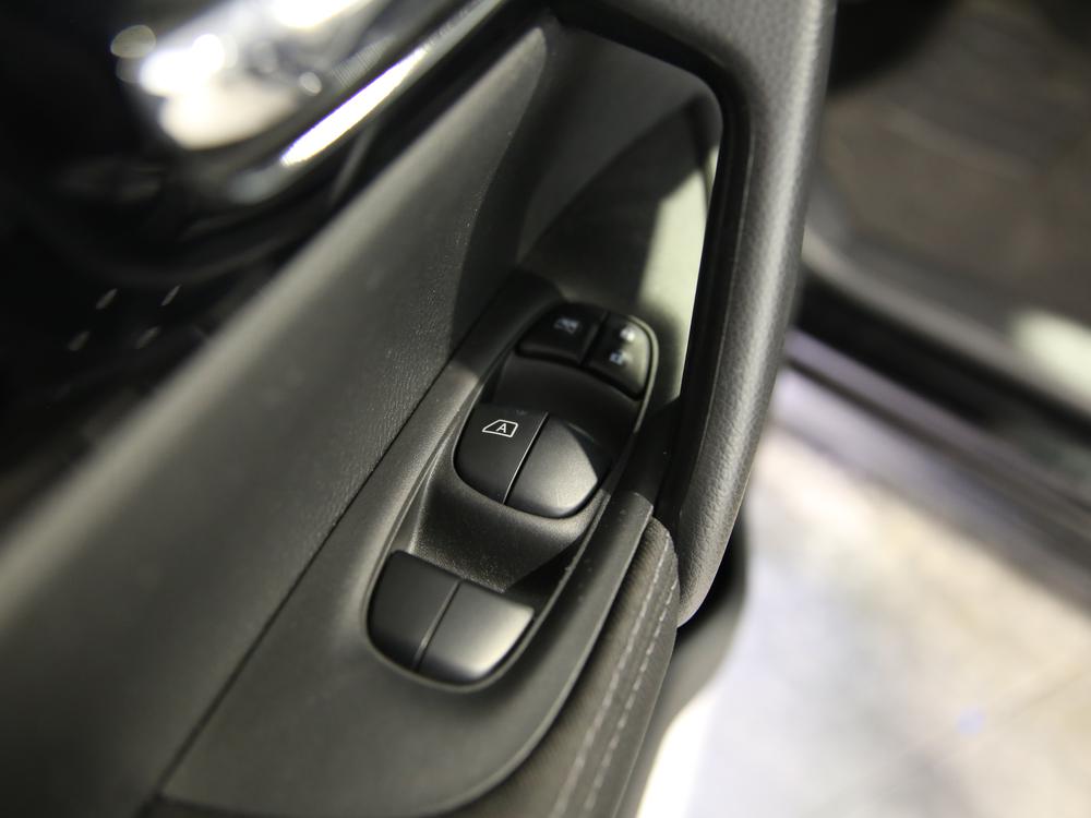 Nissan Qashqai SV 2019 d’occasion à vendre - 17