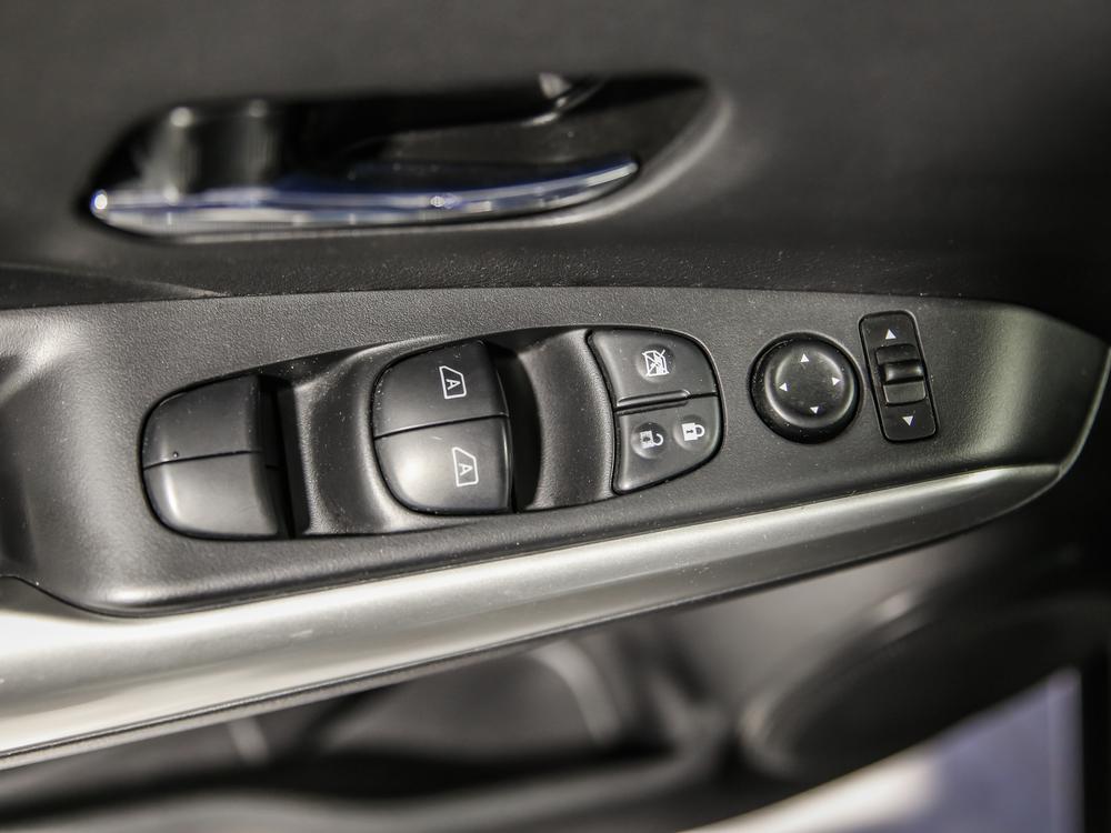 Nissan Kicks 2020 Bleu usage à vendre Nissan Kicks 2020 Bleu usage à vendre