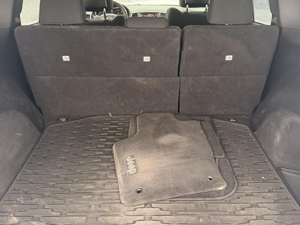 Jeep Grand Cherokee LAREDO AWD 2015 d&rsquo;occasion à vendre - 27