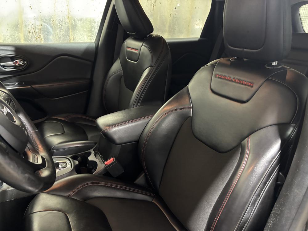 Jeep Cherokee Trailhawk 2019 d&rsquo;occasion à vendre - 11
