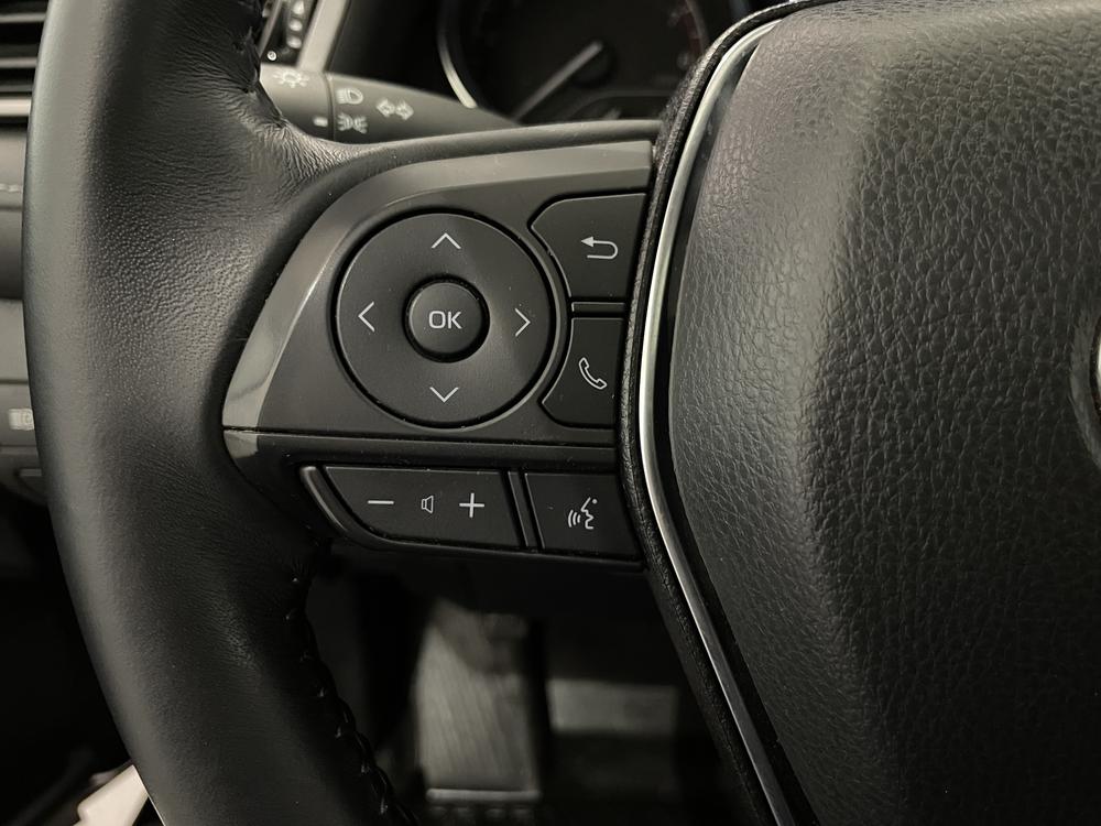 Toyota Camry SE Upgrade 2020 d&rsquo;occasion à vendre - 17