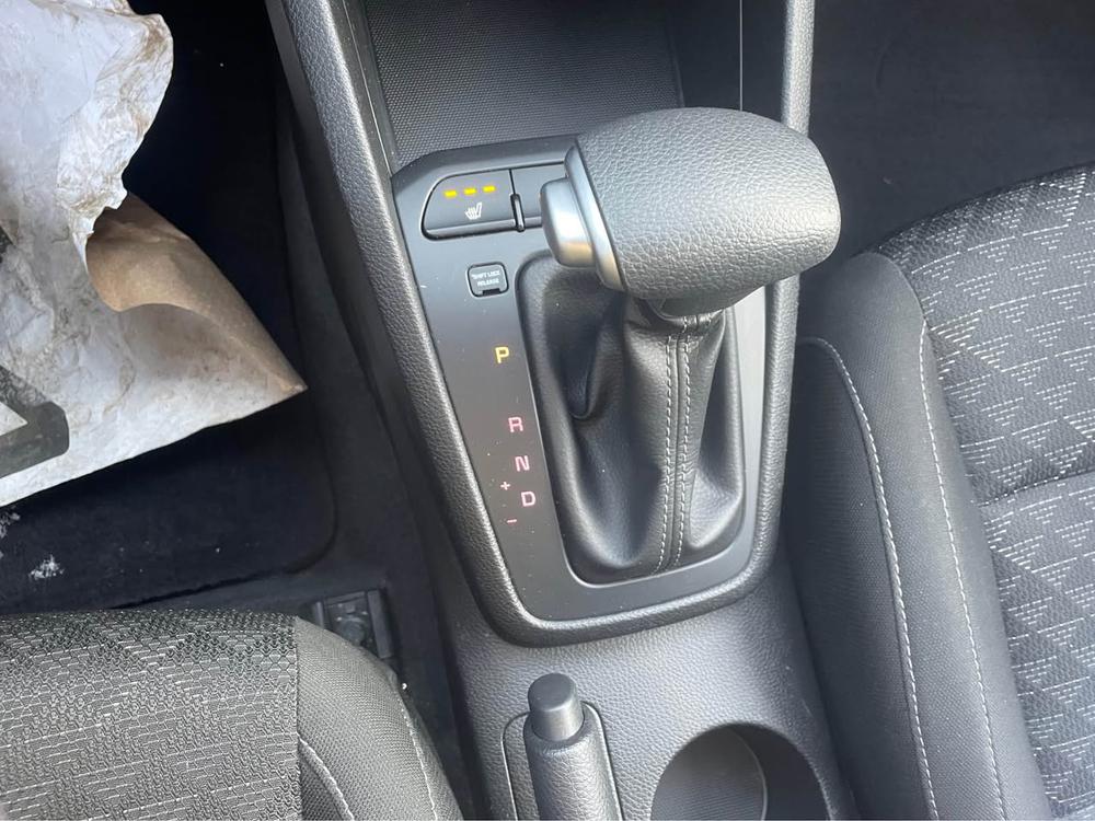 Kia Rio 5 portes 2022 Bleu usage à vendre Kia Rio 5 portes 2022 Bleu usage à vendre