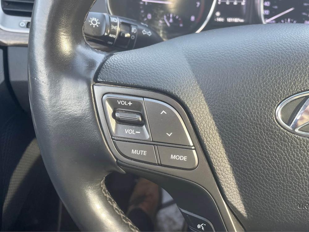 Hyundai Santa Fe Sport 2017 Gris usage à vendre Hyundai Santa Fe Sport 2017 Gris usage à vendre