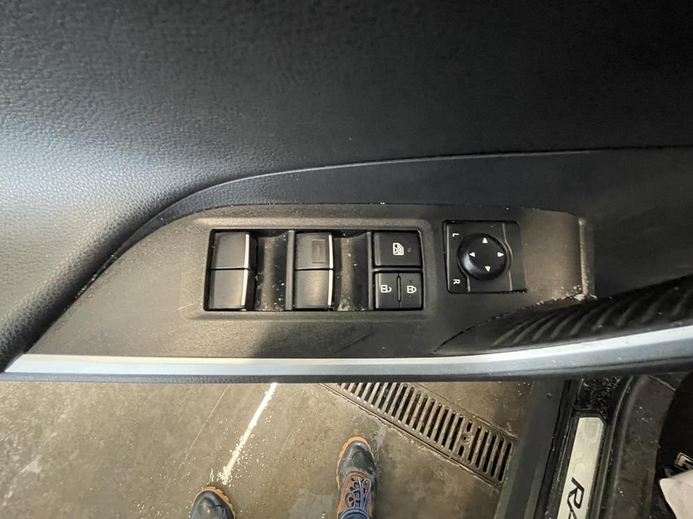 Toyota RAV4 LIMITED 2019 d’occasion à vendre - 9