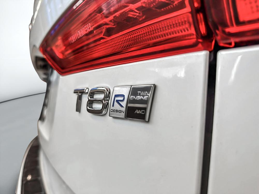 Volvo XC60 2019 Blanc usage à vendre Volvo XC60 2019 Blanc usage à vendre