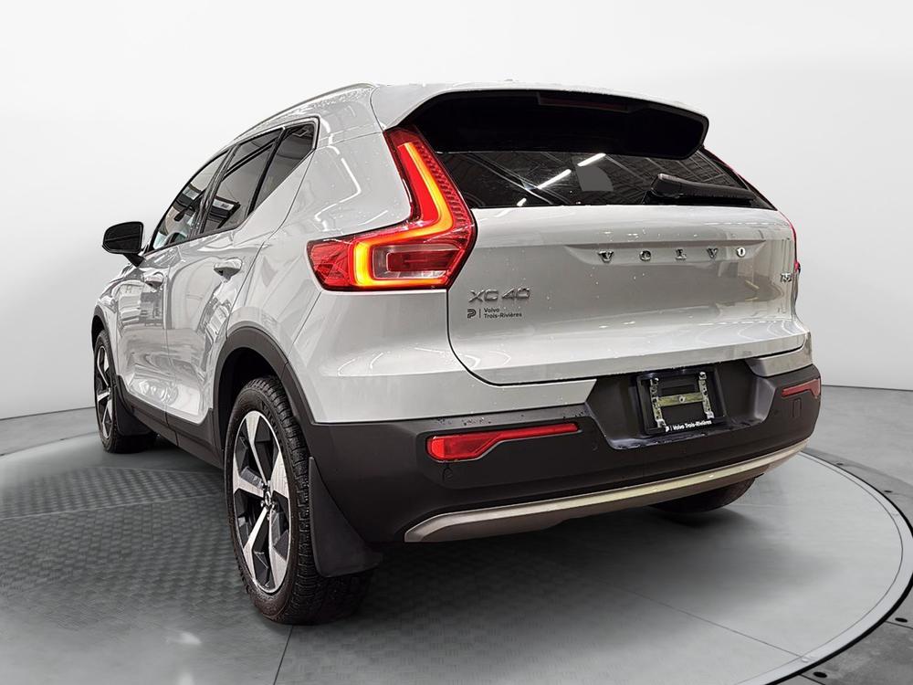 Volvo XC40 T5 MOMENTUM AWD // PREMIUM PACK 2022 d’occasion à vendre - 8