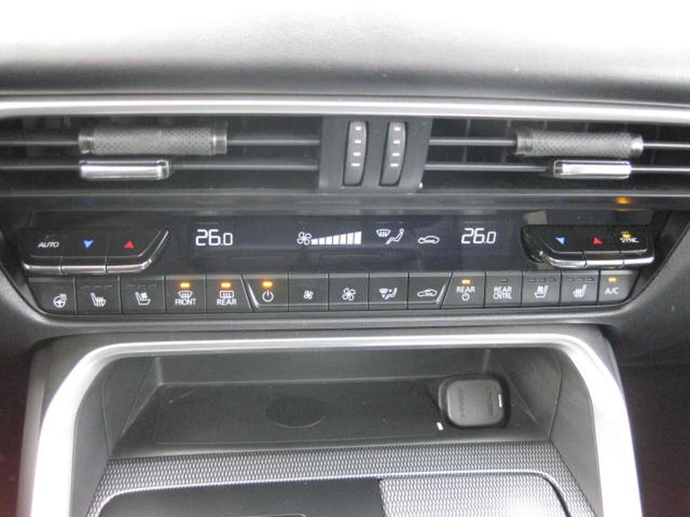 Mazda CX-70 hybride léger 2025 Sable usage à vendre Mazda CX-70 hybride léger 2025 Sable usage à vendre