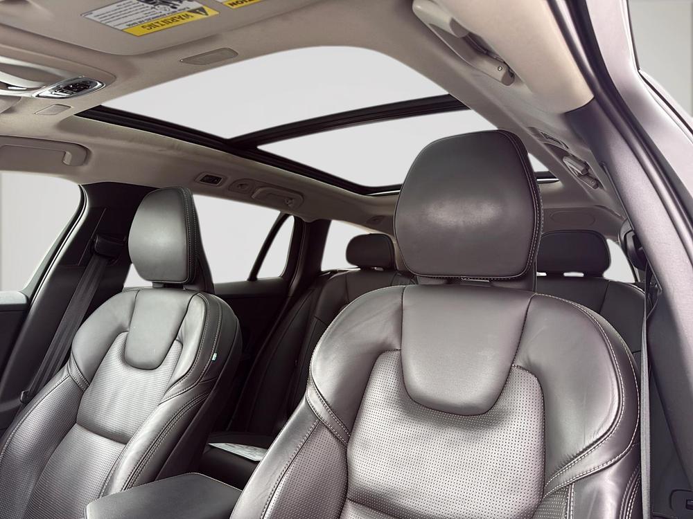 Volvo V60 Cross Country T5 AWD POLESTAR 2021 d’occasion à vendre - 13