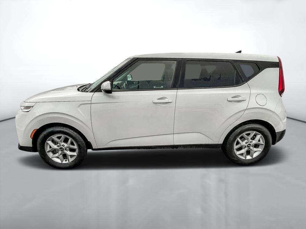 Kia Soul 2021 Blanc usage à vendre Kia Soul 2021 Blanc usage à vendre