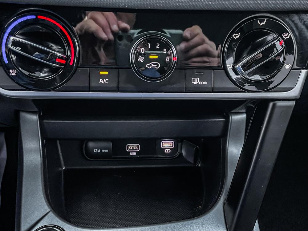 Kia Seltos 2021 Gris usage à vendre Kia Seltos 2021 Gris usage à vendre