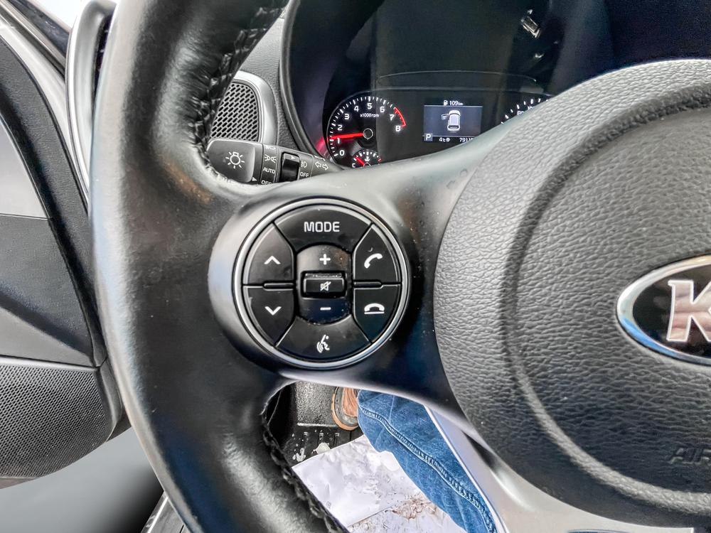 Kia Soul 2021 Blanc usage à vendre Kia Soul 2021 Blanc usage à vendre