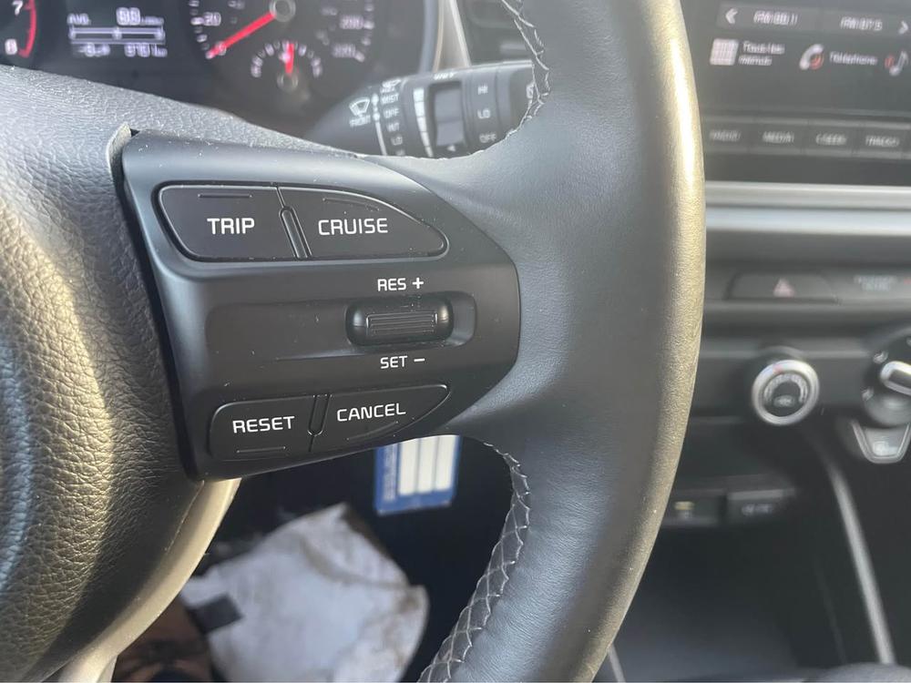 Kia Rio 5 portes 2022 Bleu usage à vendre Kia Rio 5 portes 2022 Bleu usage à vendre