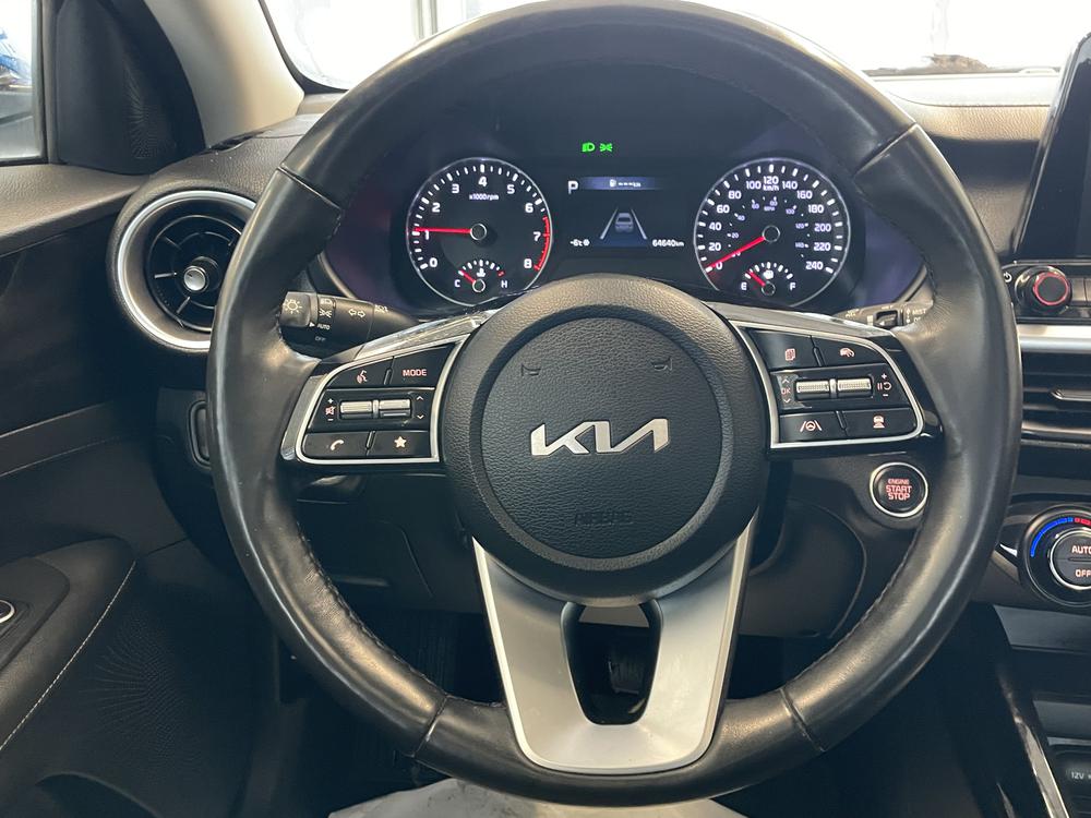 Kia Forte EX PREMIUM 2023 d’occasion à vendre - 17