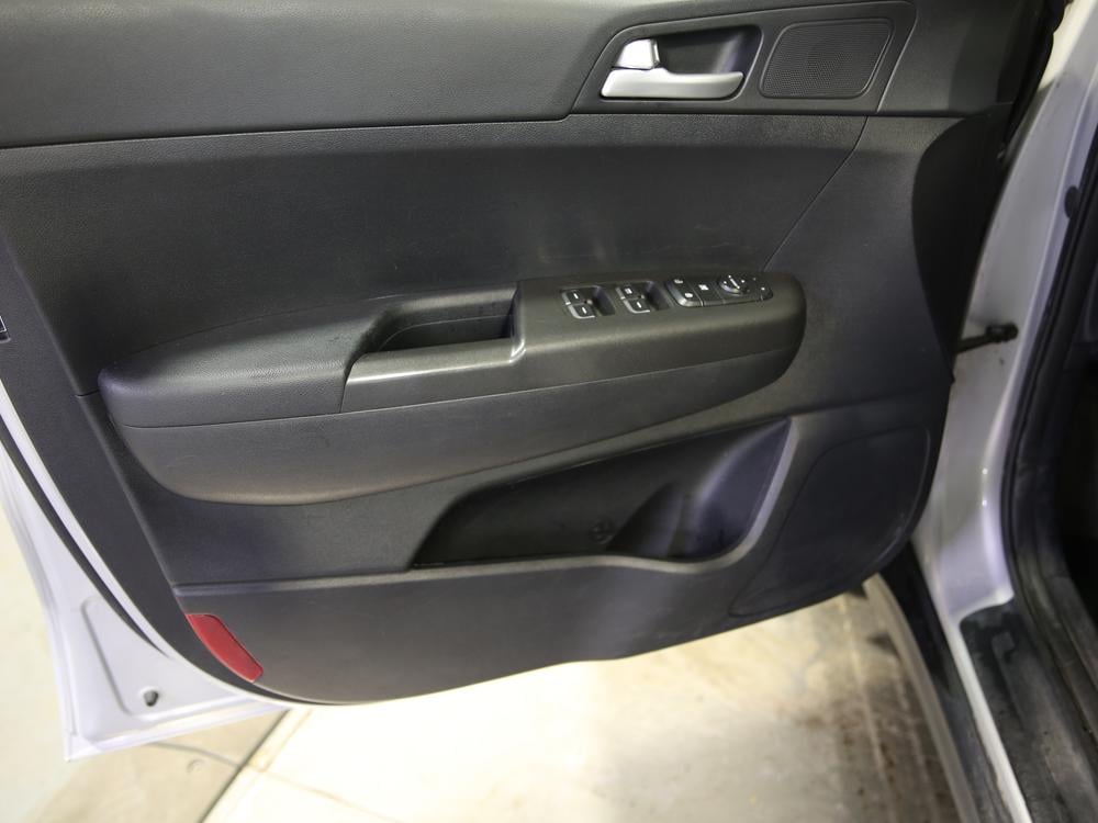 Kia Sportage lx 2017 d’occasion à vendre - 11