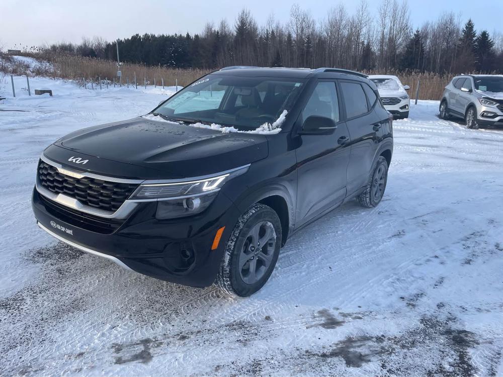 Kia Seltos 2023 Noir usage à vendre Kia Seltos 2023 Noir usage à vendre