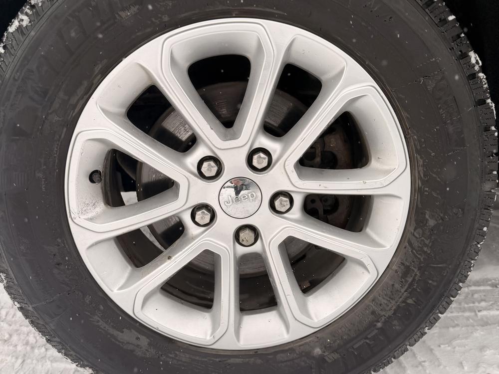 Jeep Grand Cherokee LAREDO AWD 2015 d&rsquo;occasion à vendre - 11