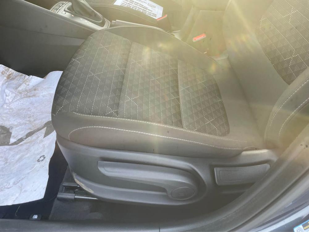 Kia Rio 5 portes 2022 Bleu usage à vendre Kia Rio 5 portes 2022 Bleu usage à vendre