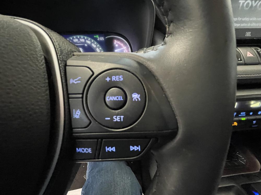 Toyota RAV4 LIMITED 2019 d’occasion à vendre - 16