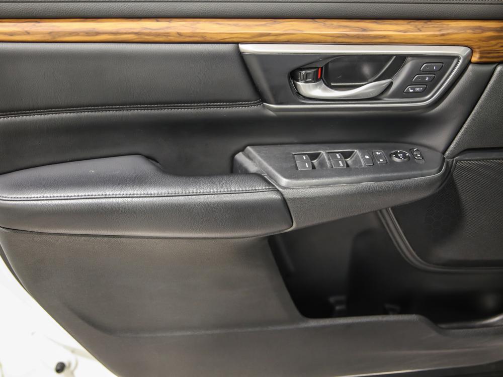 Honda CR-V 2022 Blanc usage à vendre Honda CR-V 2022 Blanc usage à vendre