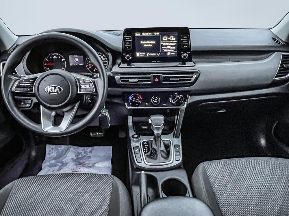 Kia Seltos 2021 Gris usage à vendre Kia Seltos 2021 Gris usage à vendre