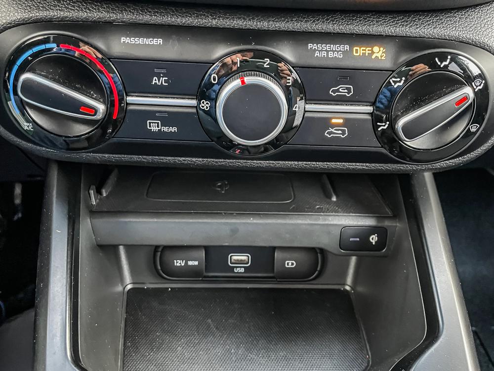 Kia Soul 2021 Blanc usage à vendre Kia Soul 2021 Blanc usage à vendre