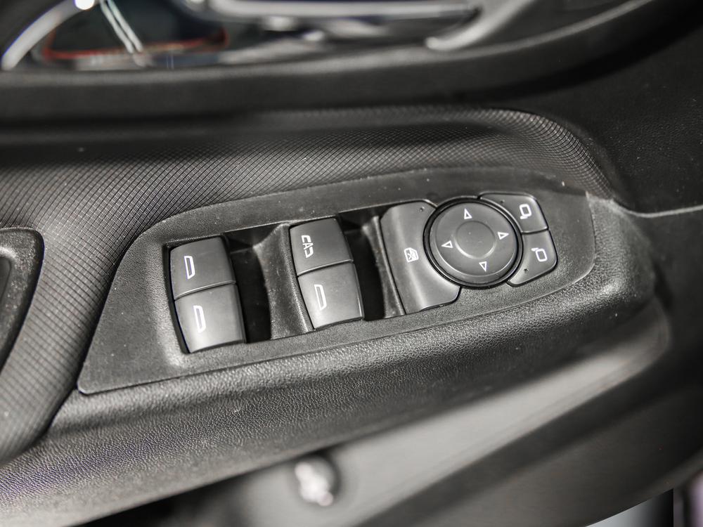 Chevrolet Equinox 2023 Noir usage à vendre Chevrolet Equinox 2023 Noir usage à vendre