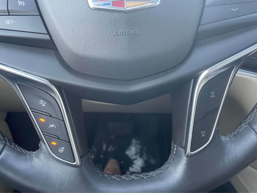 Cadillac XT5 2017 Bleu usage à vendre Cadillac XT5 2017 Bleu usage à vendre