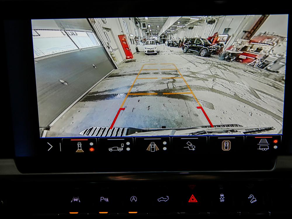 Chevrolet Silverado 1500 LTZ CREW CAB 6.2L 2024 d’occasion à vendre - 29