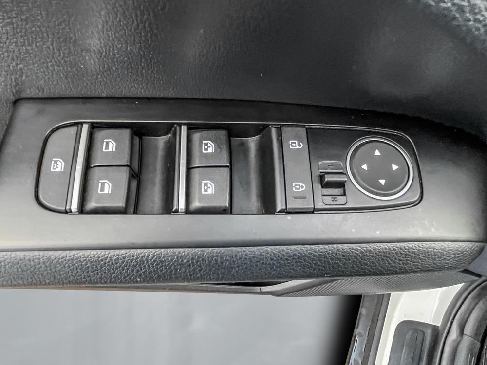 Kia Soul 2021 Blanc usage à vendre Kia Soul 2021 Blanc usage à vendre