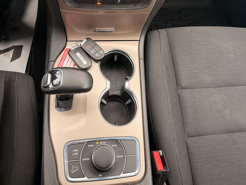 Jeep Grand Cherokee LAREDO AWD 2015 d&rsquo;occasion à vendre - 23