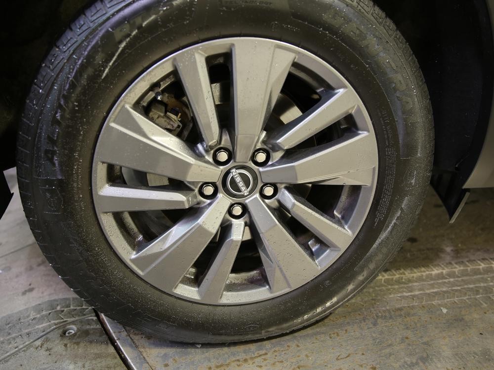 Nissan Pathfinder SV TECH 2022 d’occasion à vendre - 12