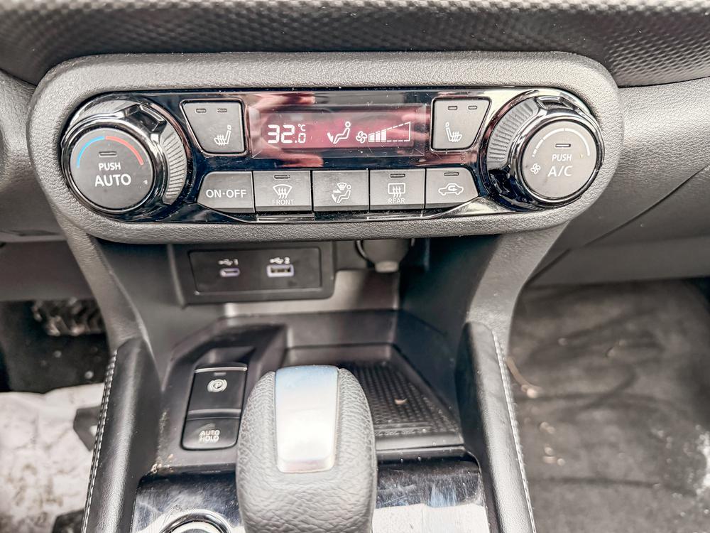 Nissan Kicks 2021 Blanc usage à vendre Nissan Kicks 2021 Blanc usage à vendre