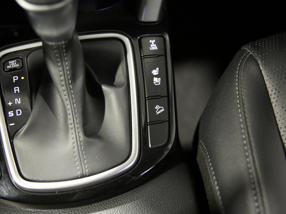 Kia Seltos 2023 Acier usage à vendre Kia Seltos 2023 Acier usage à vendre