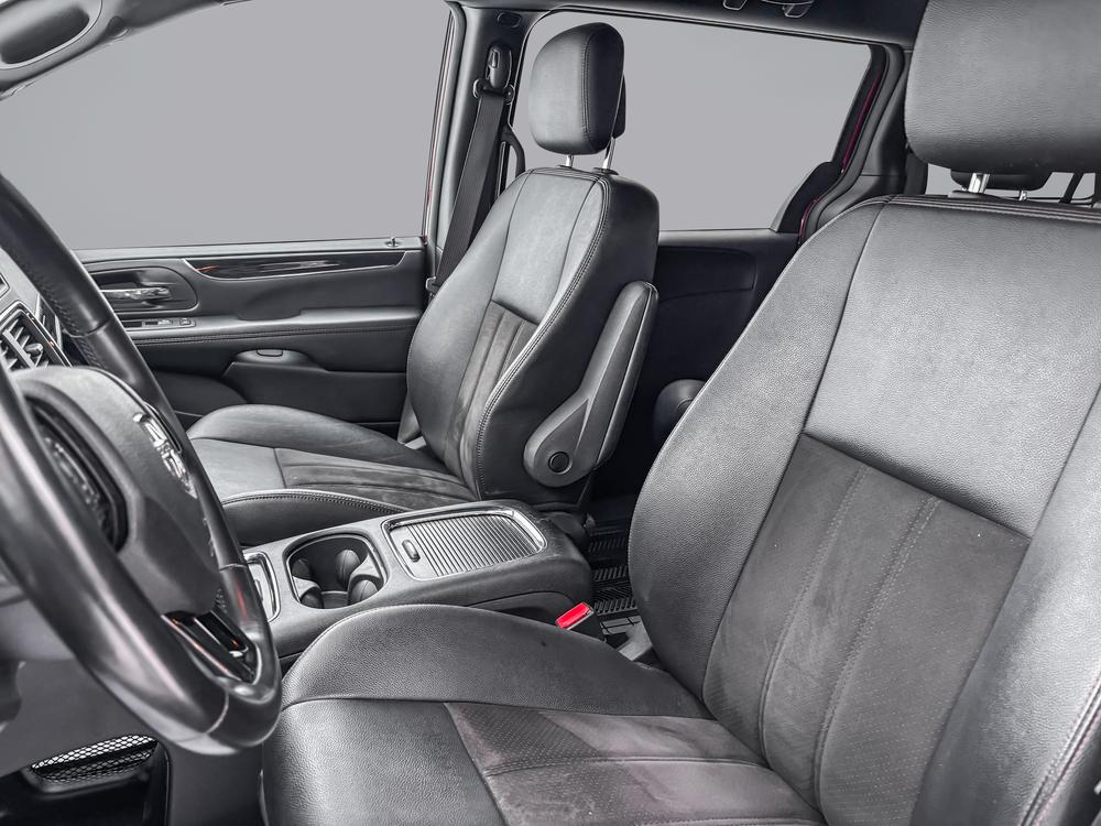 Dodge Grand Caravan 2020 Rouge usage à vendre Dodge Grand Caravan 2020 Rouge usage à vendre