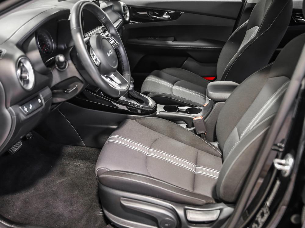 Kia Forte EX 2023 d&rsquo;occasion à vendre - 13