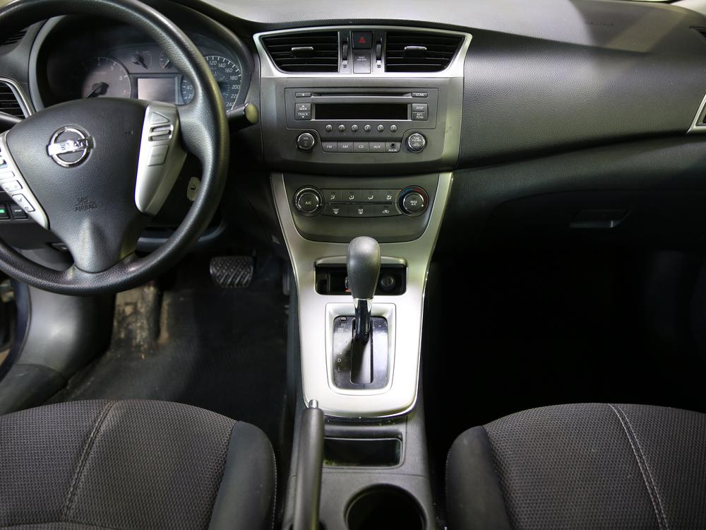 Nissan Sentra 2014 Bleu usage à vendre Nissan Sentra 2014 Bleu usage à vendre