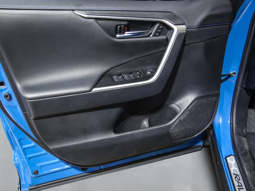 Toyota RAV4 XSE 2024 d&rsquo;occasion à vendre - 14