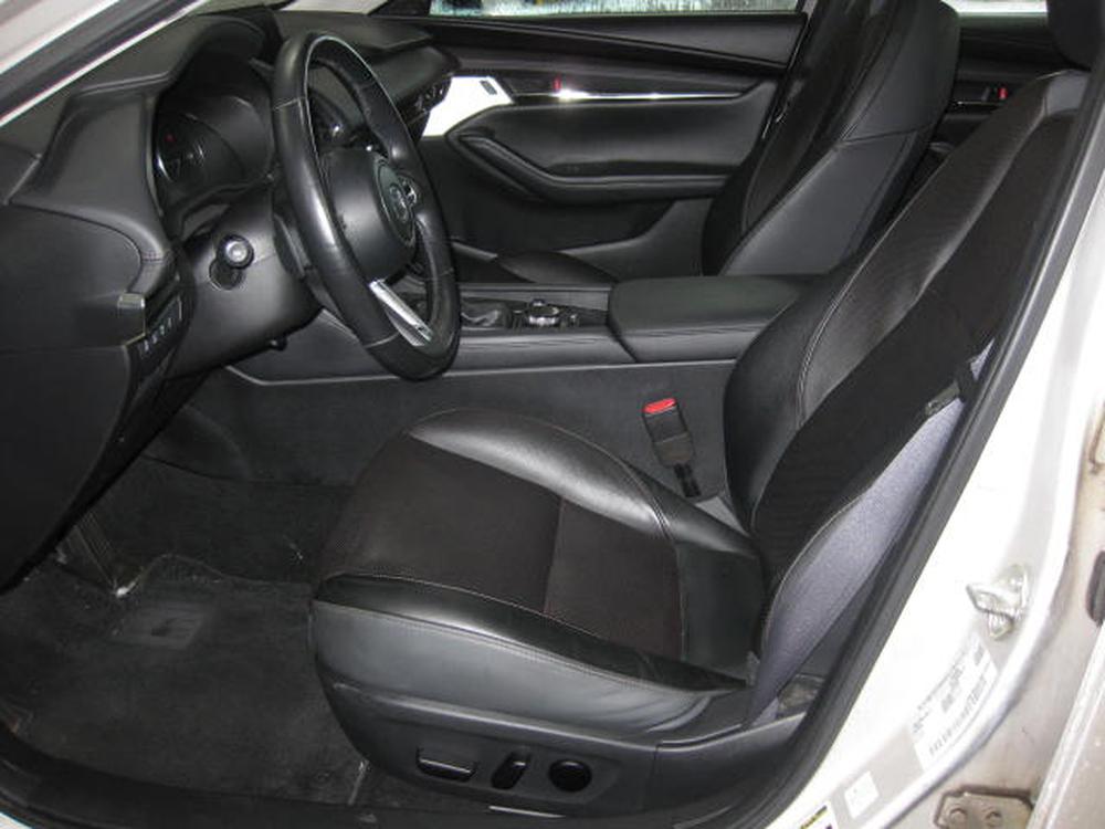 Mazda Mazda3 GT Turbo AWD 2022 d&rsquo;occasion à vendre - 12