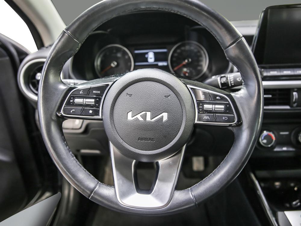 Kia Forte EX 2023 d&rsquo;occasion à vendre - 17