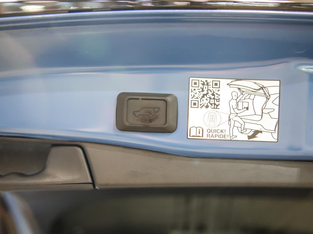 Toyota RAV4 XSE 2024 d&rsquo;occasion à vendre - 36