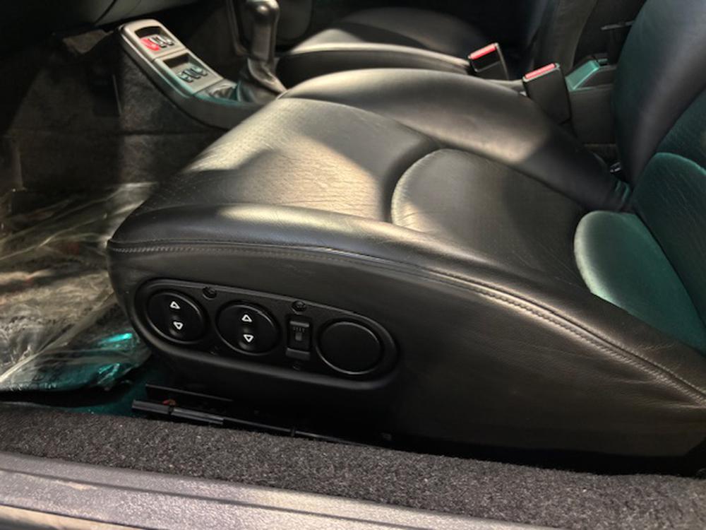 Porsche 911 1996 Noir usage à vendre Porsche 911 1996 Noir usage à vendre