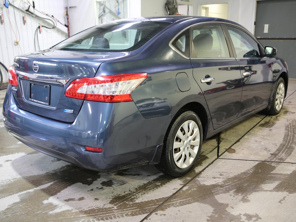 Nissan Sentra 2014 Bleu usage à vendre Nissan Sentra 2014 Bleu usage à vendre