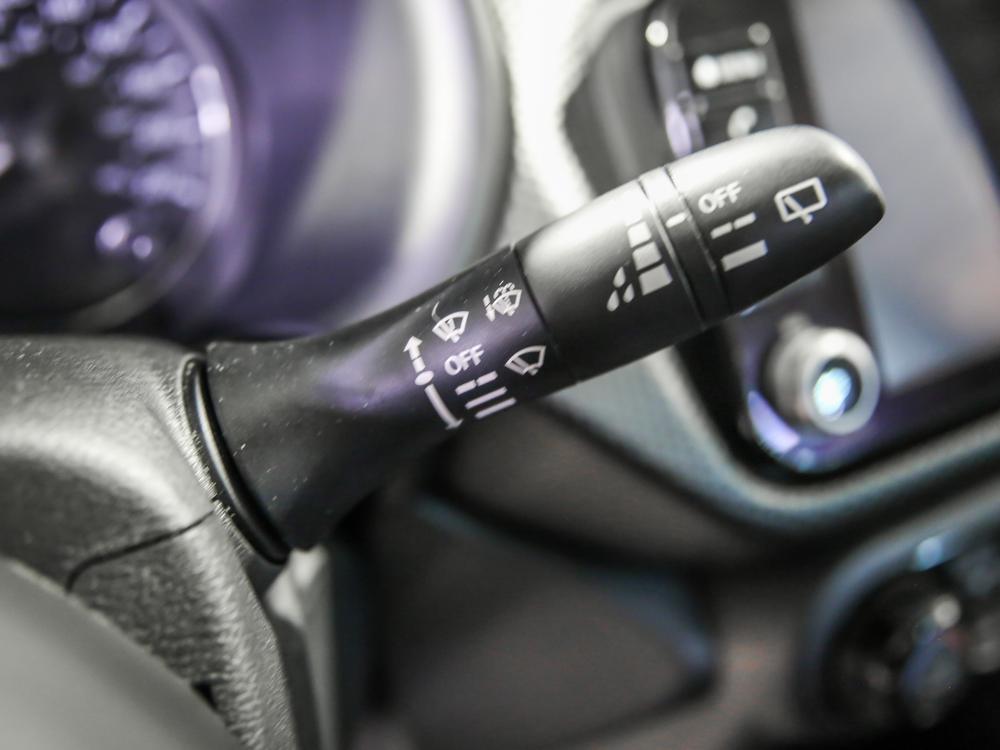 Nissan Kicks SV 2023 d&rsquo;occasion à vendre - 19