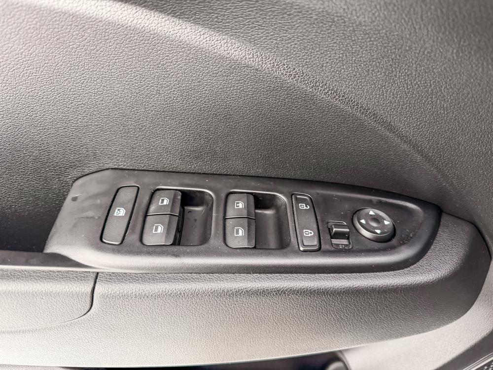 Hyundai Venue ESSENTIAL 2022 d&rsquo;occasion à vendre - 13