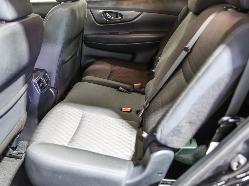 Nissan Rogue SV 2020 d&rsquo;occasion à vendre - 33