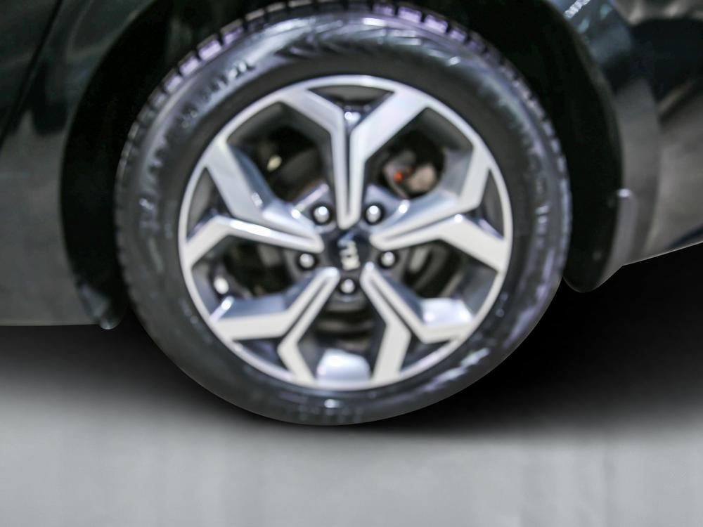 Kia Forte EX 2023 d&rsquo;occasion à vendre - 12