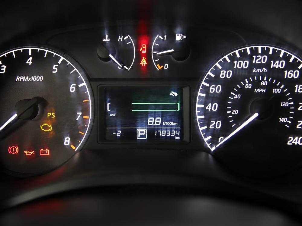 Nissan Sentra 2014 Bleu usage à vendre Nissan Sentra 2014 Bleu usage à vendre