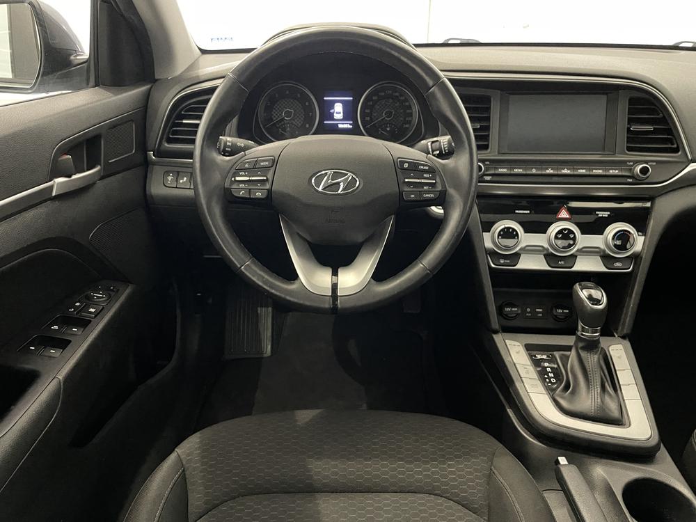 Hyundai Elantra Preferred Sun & Safety 2020 d&rsquo;occasion à vendre - 11