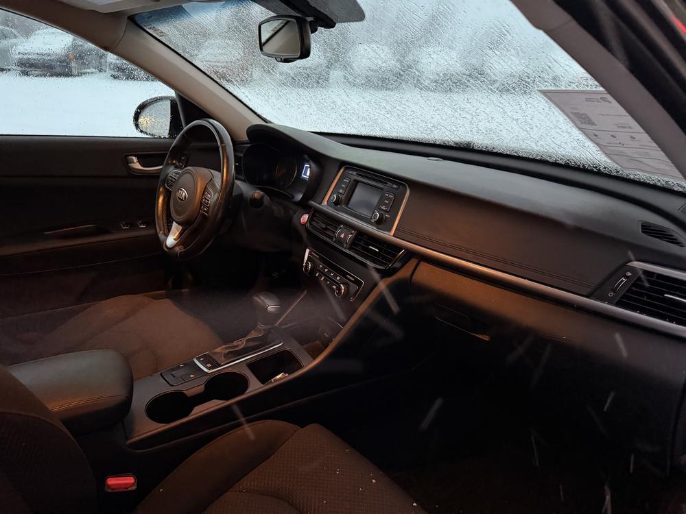 Kia Optima LX + 2017 d&rsquo;occasion à vendre - 11
