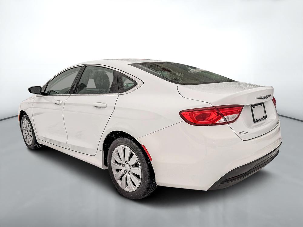 Chrysler 200 LX 2015 d&rsquo;occasion à vendre - 6